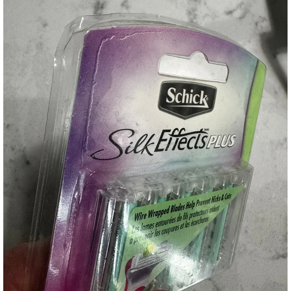 Lot of 2 Schick Silk Effects PLUS Razor Refill Blades (10 Total)NEW Discontinued